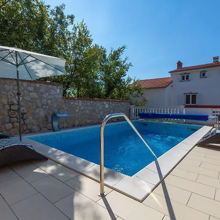아파트 Reizendes Nur 700 Meter Zum Mit Meerblick, Pool, Bbq, Wifi *