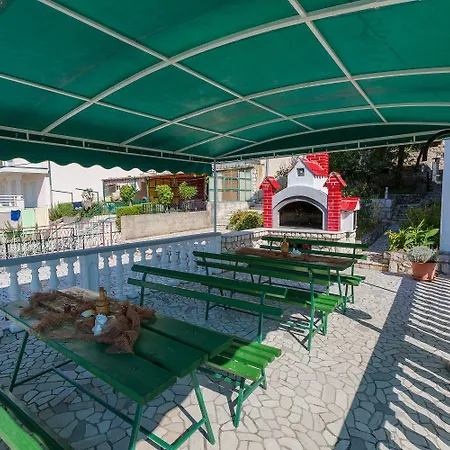 Reizendes Nur 700 Meter Zum Mit Meerblick, Pool, Bbq, Wifi *