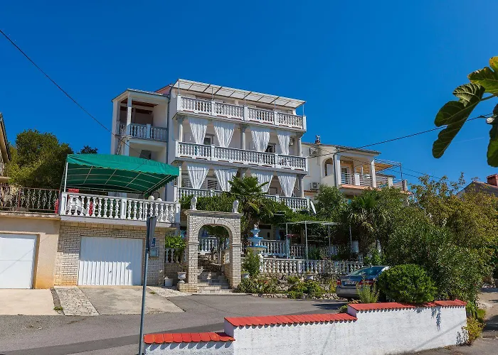 Reizendes Nur 700 Meter Zum Mit Meerblick, Pool, Bbq, Wifi
