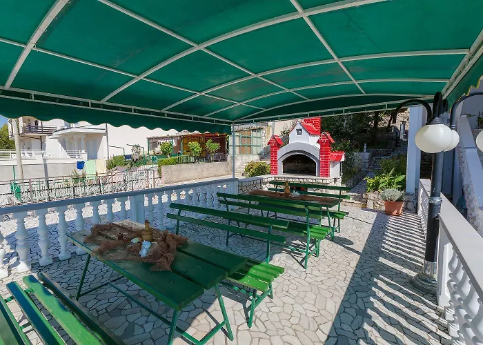 Reizendes Nur 700 Meter Zum Mit Meerblick, Pool, Bbq, Wifi *