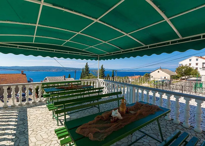 Апартаменты Reizendes Nur 700 Meter Zum Mit Meerblick, Pool, Bbq, Wifi Цриквеница