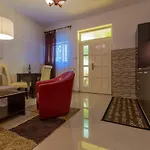 Reizendes Nur 700 Meter Zum Mit Meerblick, Pool, Bbq, Wifi * Crikvenica