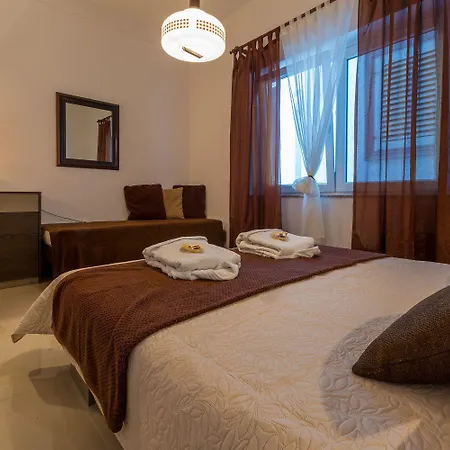 Reizendes Nur 700 Meter Zum Mit Meerblick, Pool, Bbq, Wifi Crikvenica